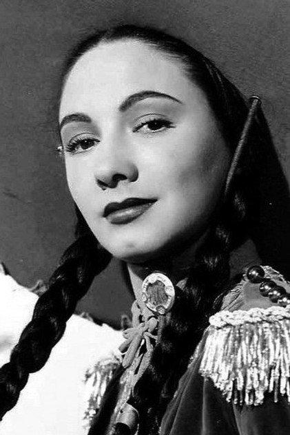 Carmen Molina - Actor Profile Photo