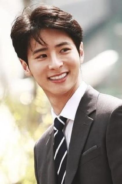 Ahn Dae-kyum - Actor Profile Photo