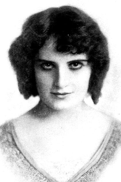 Edna Maison - Actor Profile Photo