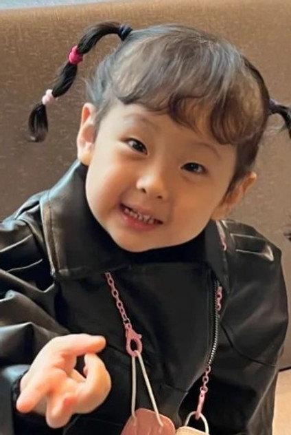 Ha Song - Actor Profile Photo