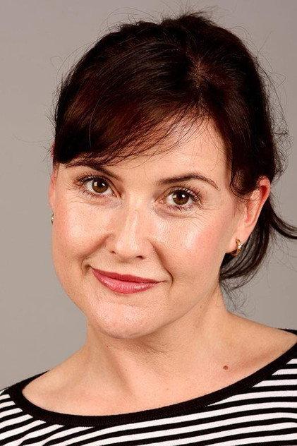 Elizabeth Carling - Actor Profile Photo