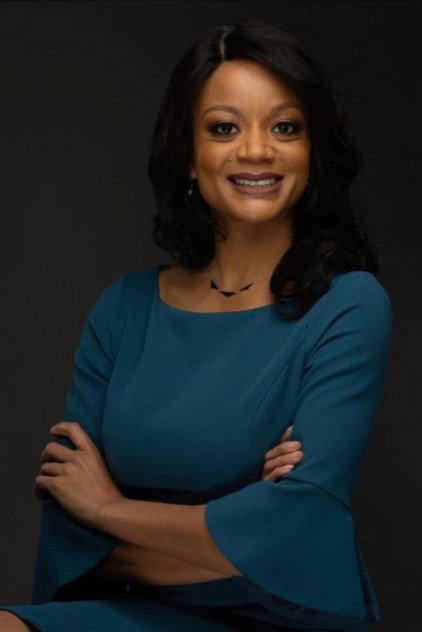 Julia Jenaé - Actor Profile Photo