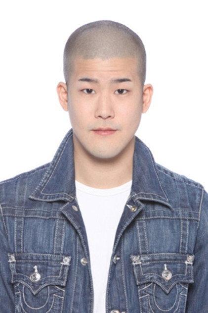 Shun Miyazato - Actor Profile Photo