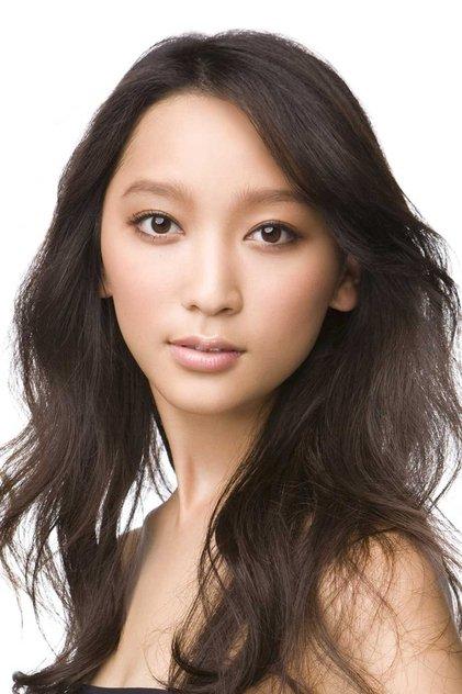 Anne Watanabe - Actor Profile Photo