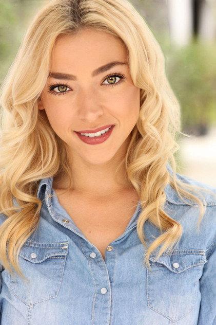 Julia Nolan - Actor Profile Photo