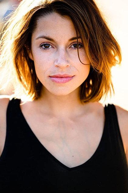 Anna Julia Antonucci - Actor Profile Photo