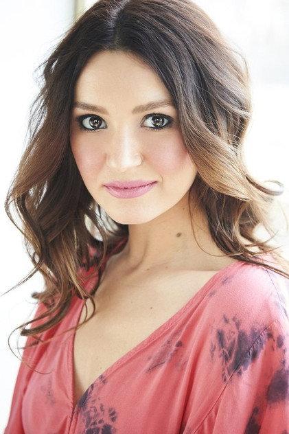 Ana Alic - Actor Profile Photo
