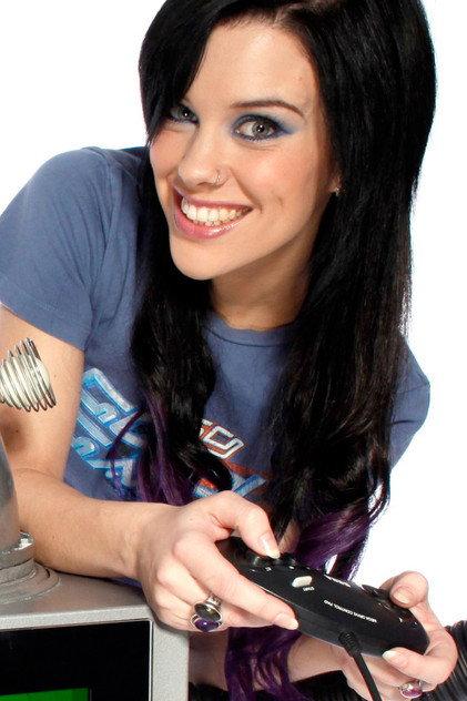Stephanie Bendixsen - Actor Profile Photo