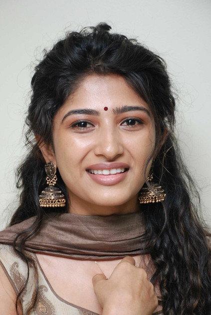 Roshini Prakash - Actor Profile Photo