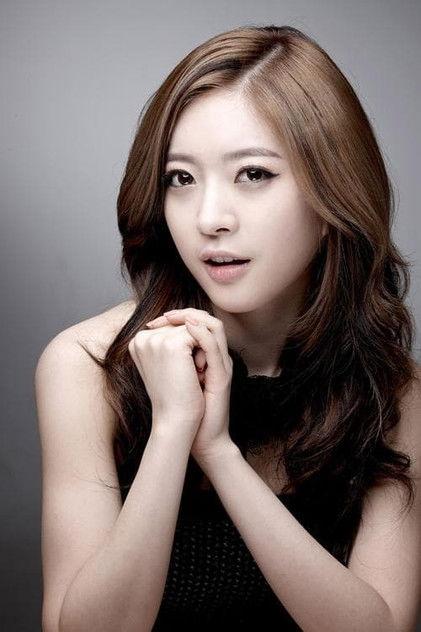 Cho A-young - Actor Profile Photo