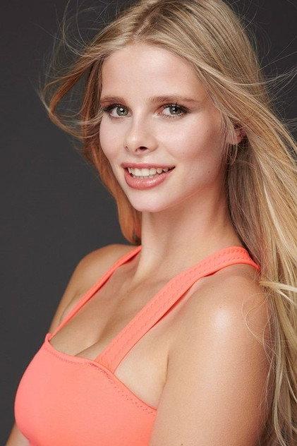 Larissa Neumann - Actor Profile Photo