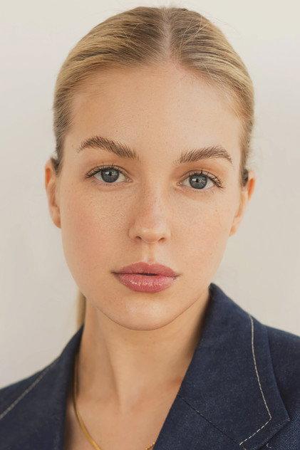 Gabby Thomas - Actor Profile Photo