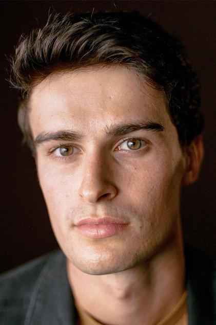 Mitchell Brown - Actor Profile Photo