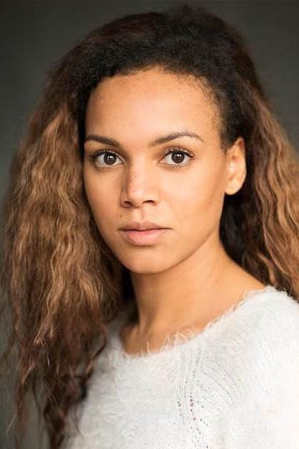 Cat White - Actor Profile Photo