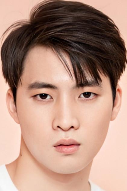 Phiravich Attachitsataporn - Actor Profile Photo