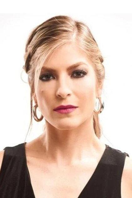 Viviana Calderón - Actor Profile Photo