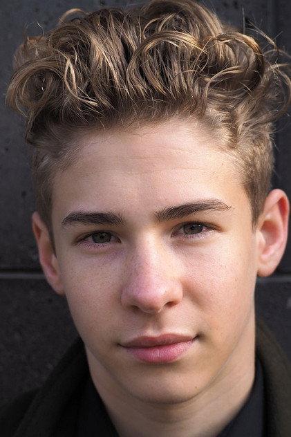 Philip Noah Schwarz - Actor Profile Photo