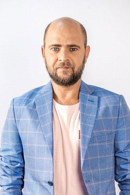 Cosmin Seleși - Actor Profile Photo