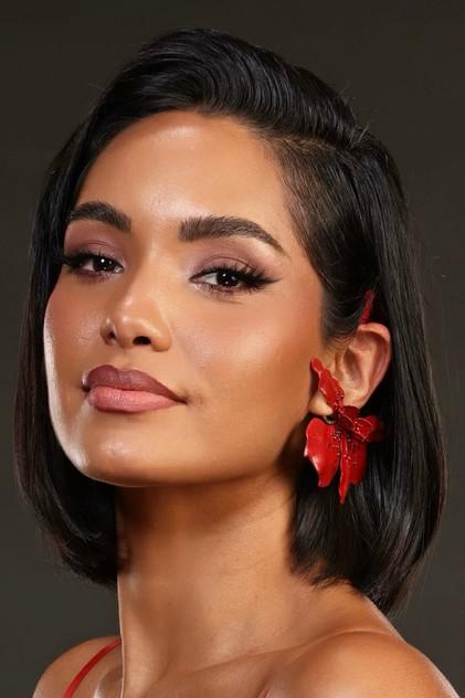 Andrea Bazarte - Actor Profile Photo