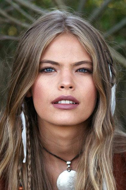 Flavia Hojda - Actor Profile Photo