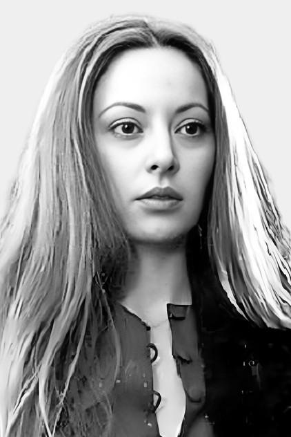 Julia Saly - Actor Profile Photo