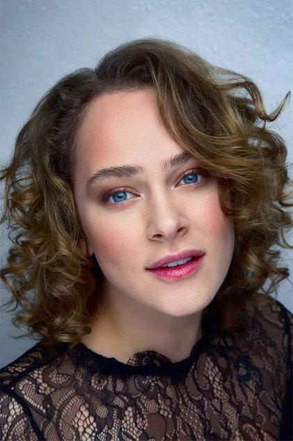 Aglaya Tarasova - Actor Profile Photo