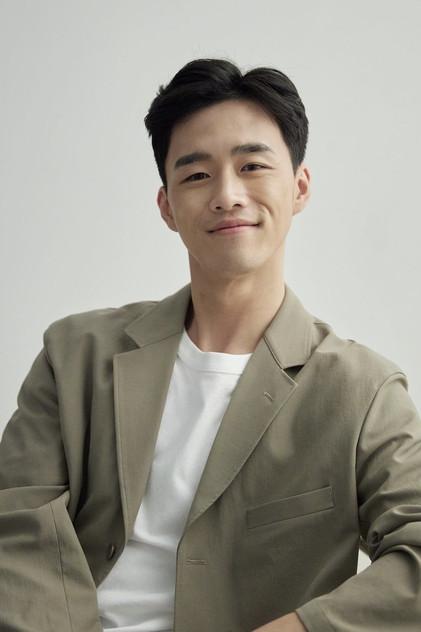 Kang Sung-hwa - Actor Profile Photo