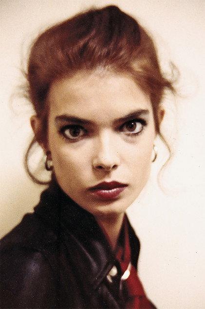 Zoë Lund - Actor Profile Photo