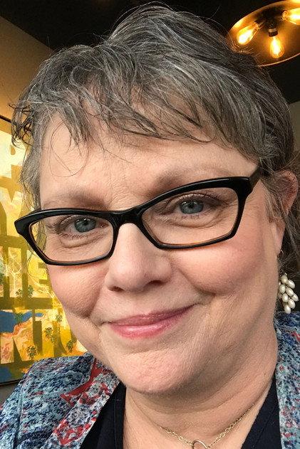 Dee Hennigan - Actor Profile Photo