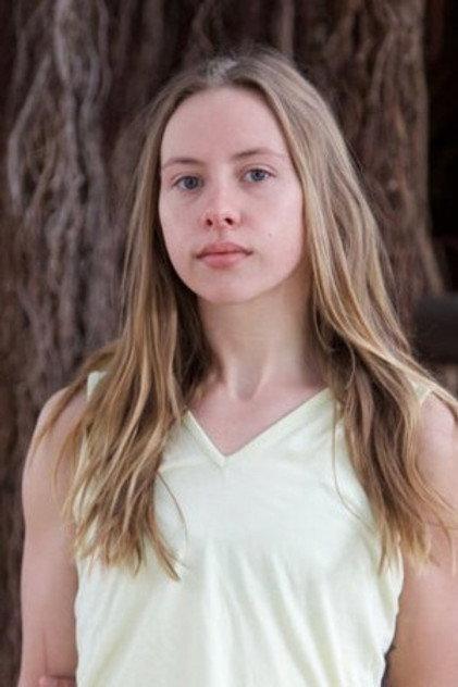Isabelle Faus - Actor Profile Photo