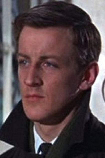 Lewis Fiander - Actor Profile Photo