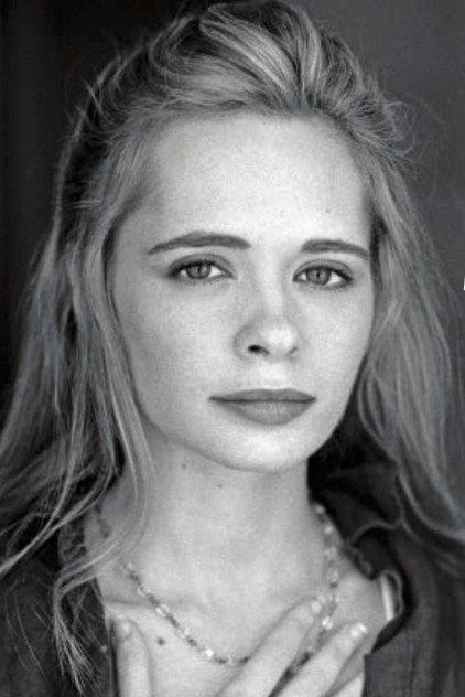 Adrienne Shelly - Actor Profile Photo