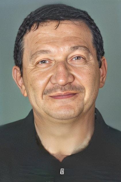 Mete Dönmezer - Actor Profile Photo