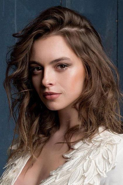 Melis Sezen - Actor Profile Photo