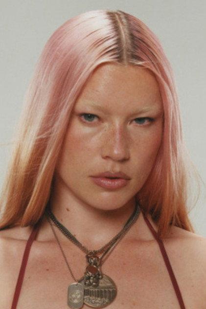 Rhian Teasdale - Actor Profile Photo