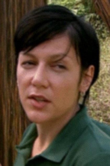 Suzanne McNabb - Actor Profile Photo