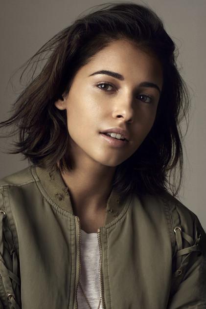 Naomi Scott - Actor Profile Photo