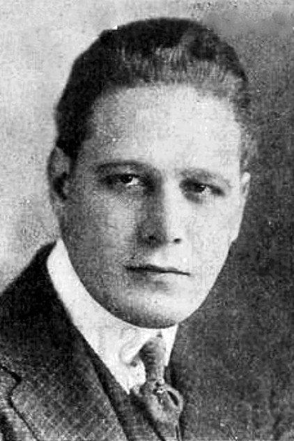 Harry Schumm - Actor Profile Photo