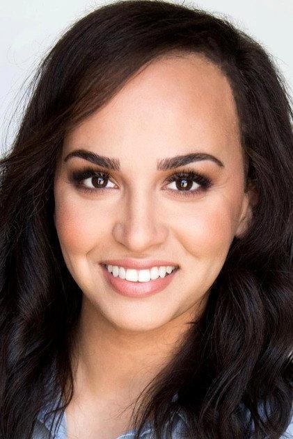 Aline Elasmar - Actor Profile Photo
