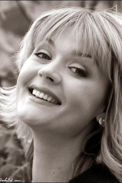 Yuliya Menshova - Actor Profile Photo