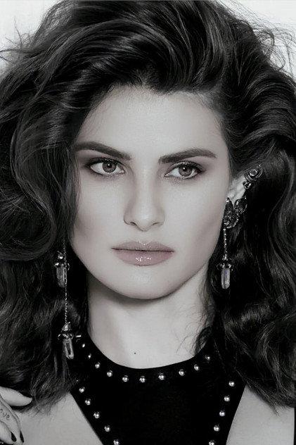 Isabeli Fontana - Actor Profile Photo