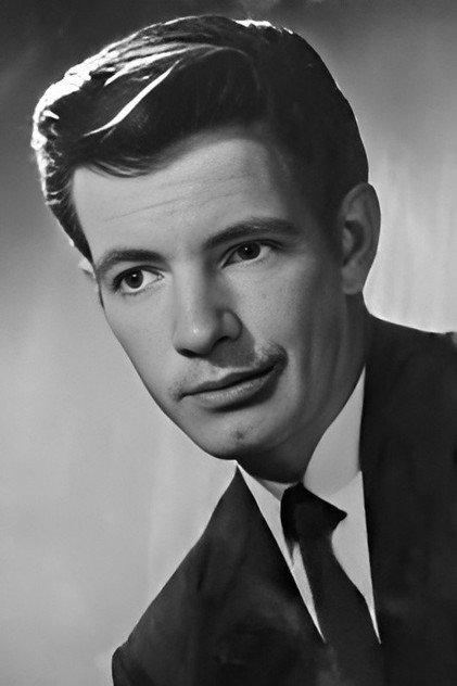 Burt Douglas - Actor Profile Photo