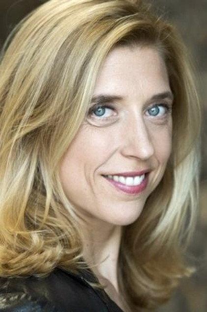 Amélie Prévot - Actor Profile Photo