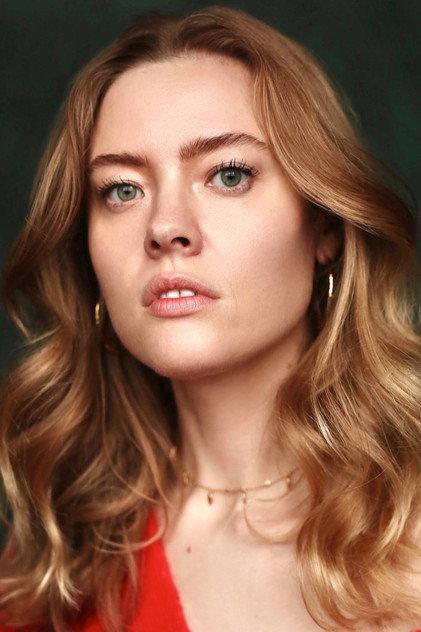 Jennifer English - Actor Profile Photo
