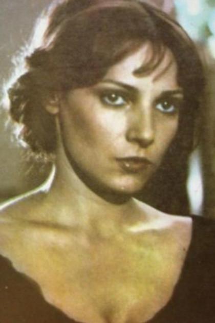 Elena Albu - Actor Profile Photo