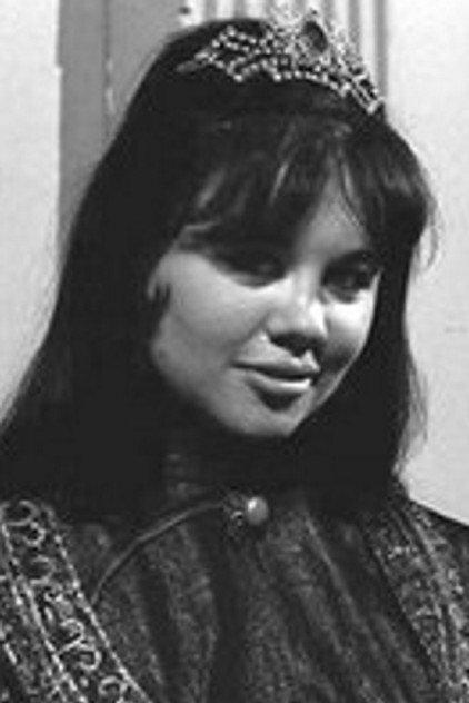 Lisa Peake - Actor Profile Photo