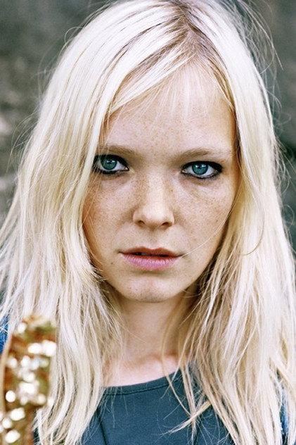 Viktoria Winge - Actor Profile Photo