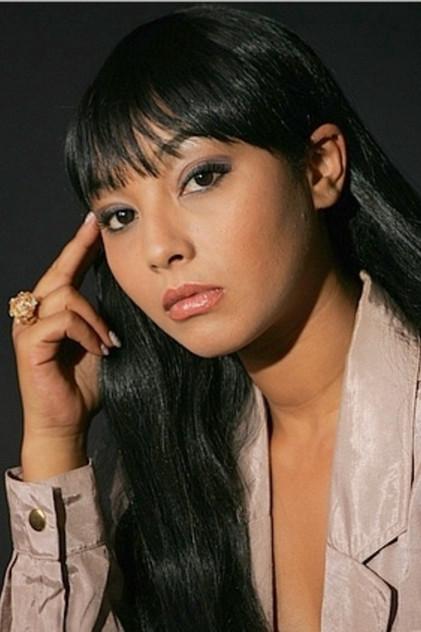 Hanane Zouhdi - Actor Profile Photo