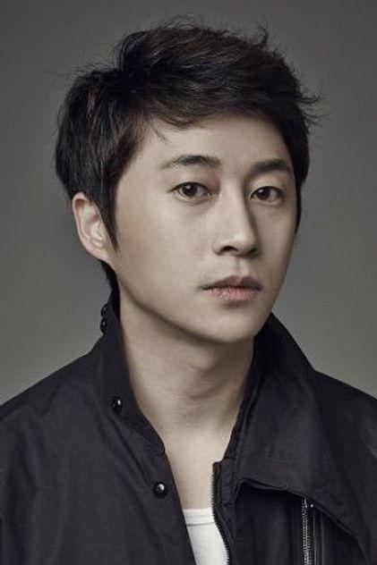 Lee Kyu-bok - Actor Profile Photo