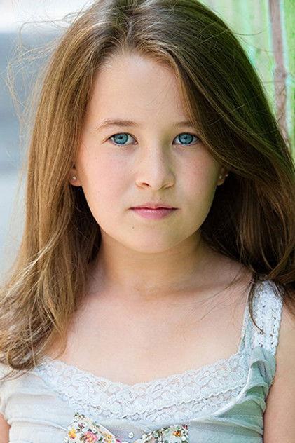 Kallan Holley - Actor Profile Photo